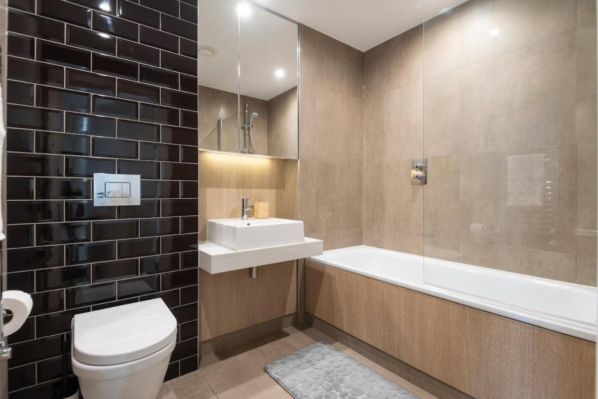 Stunning With Private Terrace London
