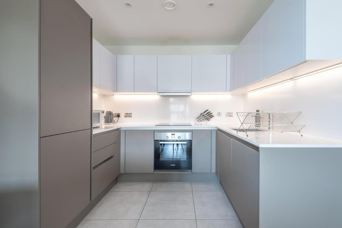 Stunning With Private Terrace Apartment