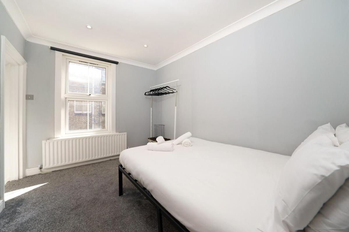 Apartment Stylish Flat 1br With Airbed Sleeps 4 *