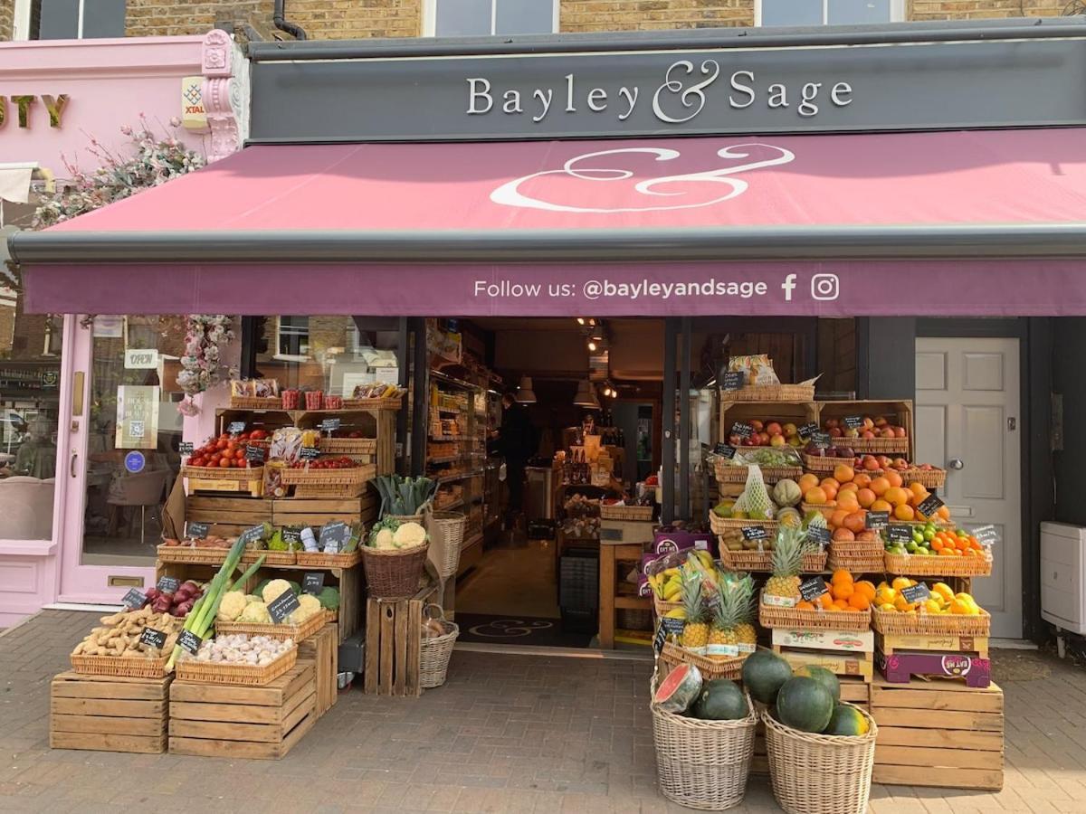 Entire By Northcote Road *