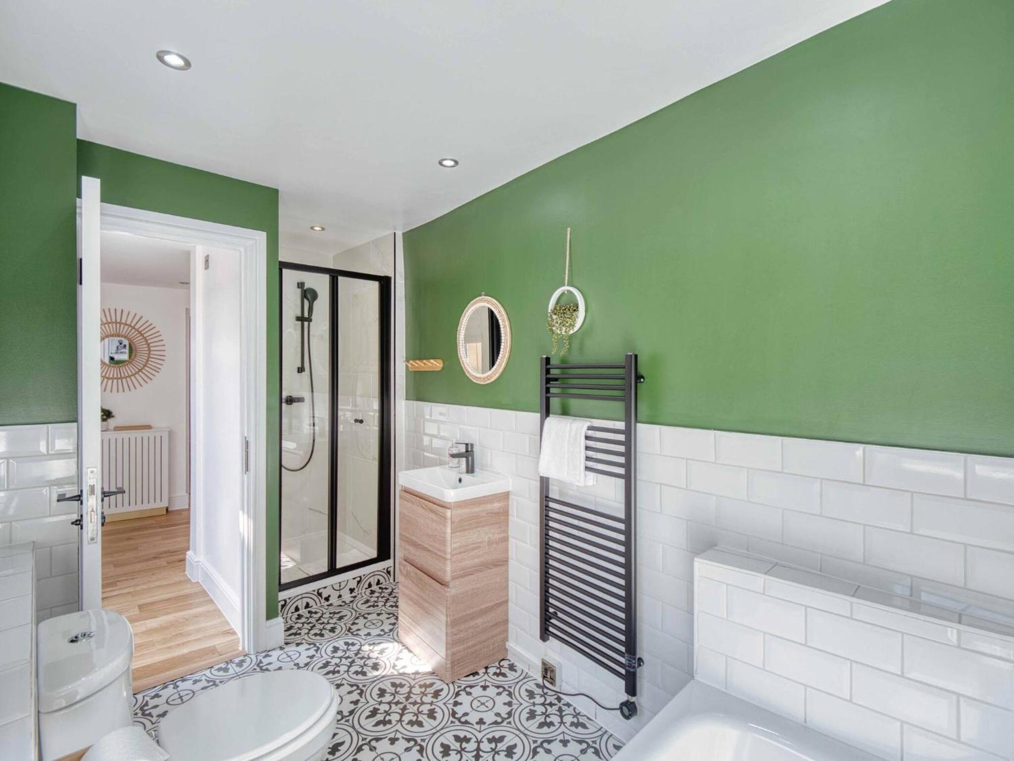 Apartment Putney High St - Hot Tub, Rooftop & Cinema London