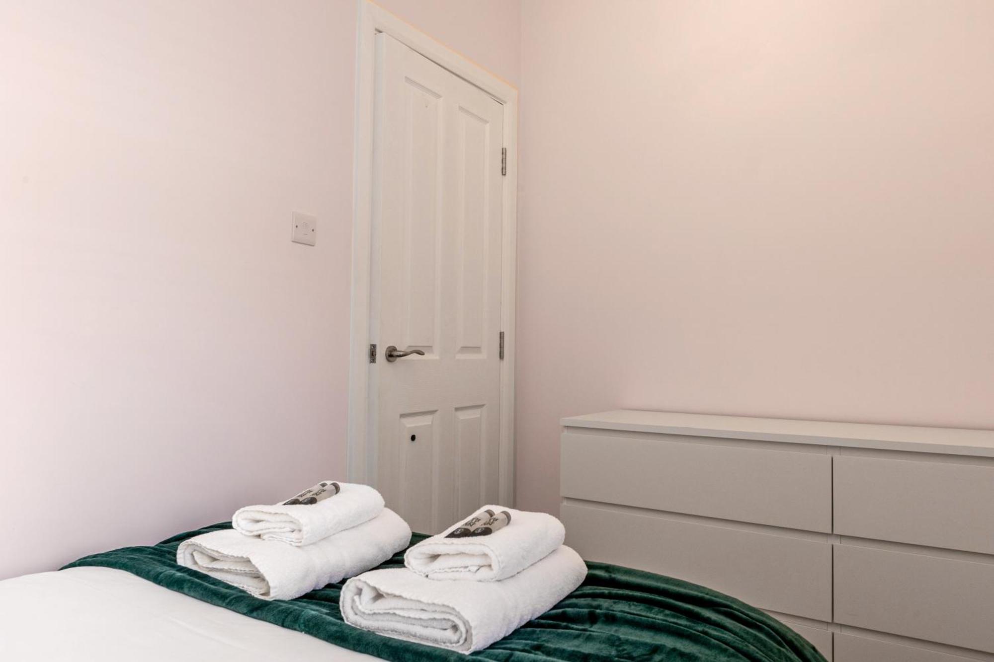Amazing 2br Flat By Clapham Common With Garden Apartment London