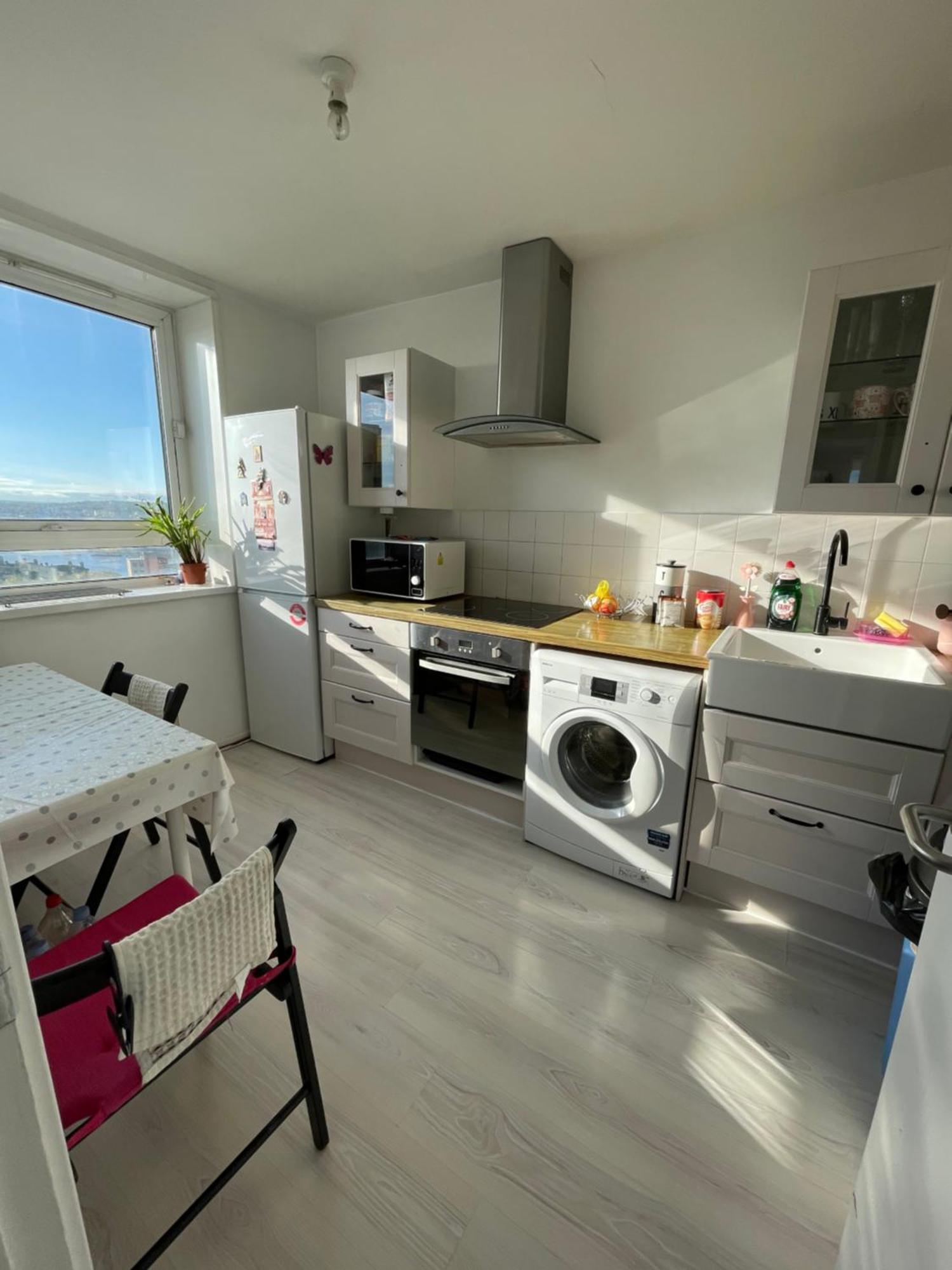 Apartment Large One Bedroom Apartment, With View, Canary Wharf *