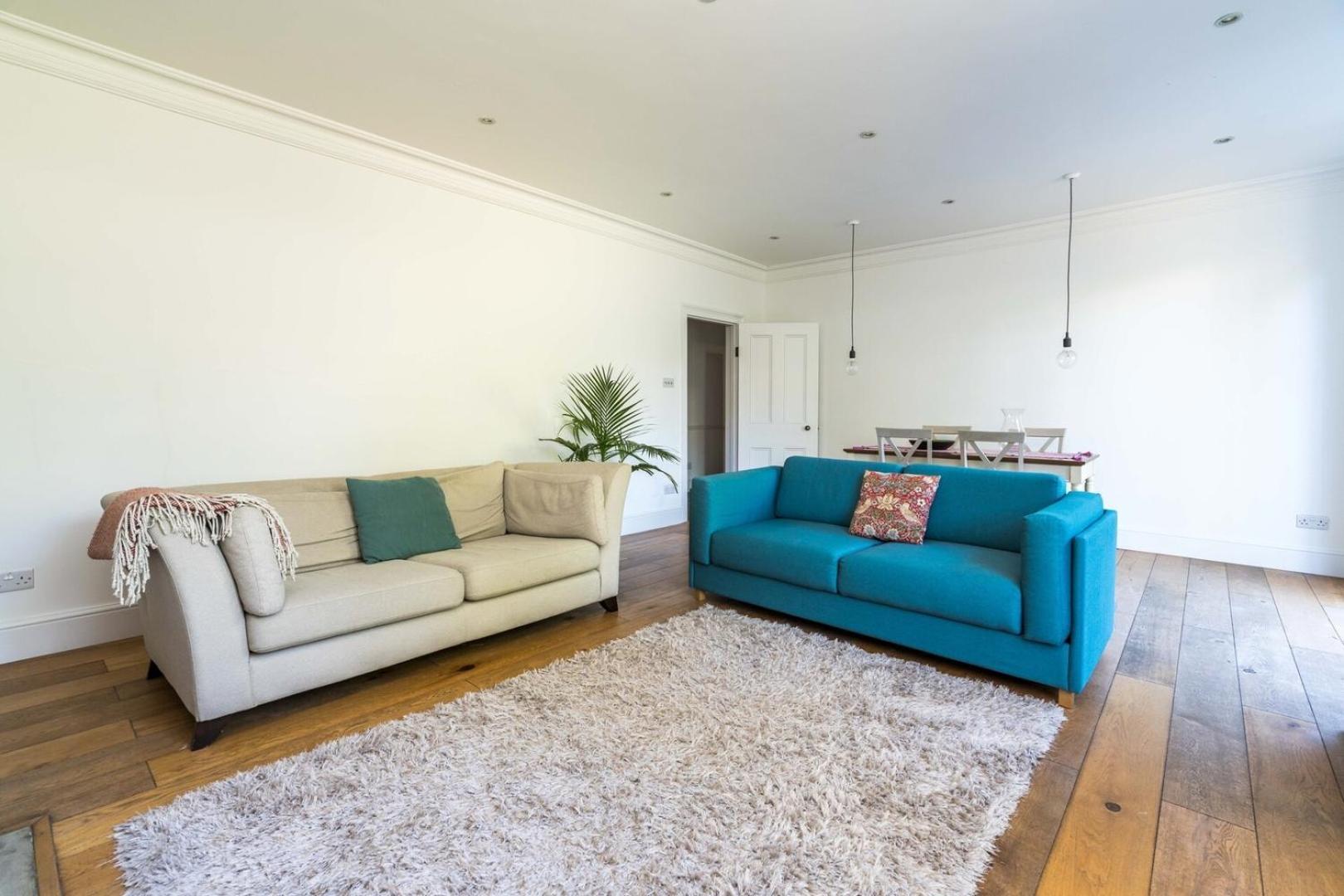 Fantastic 3 Bedroom Flat West Hampstead Holiday home London
