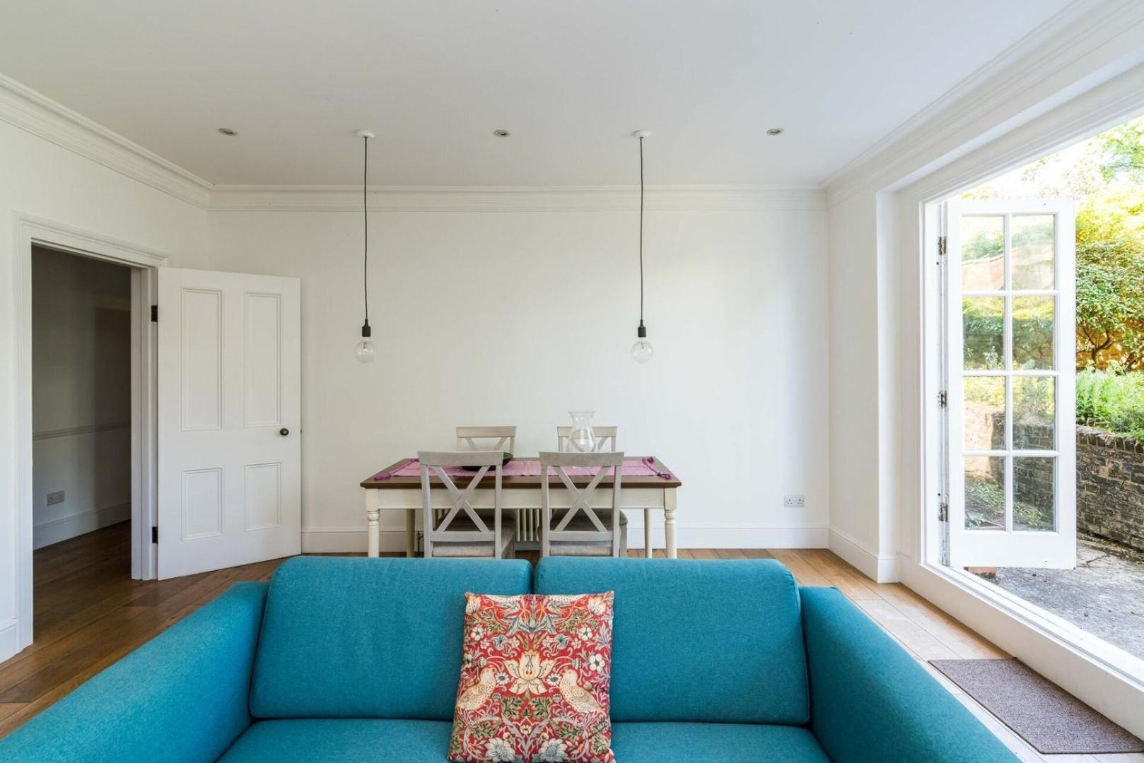 Fantastic 3 Bedroom Flat West Hampstead Holiday home