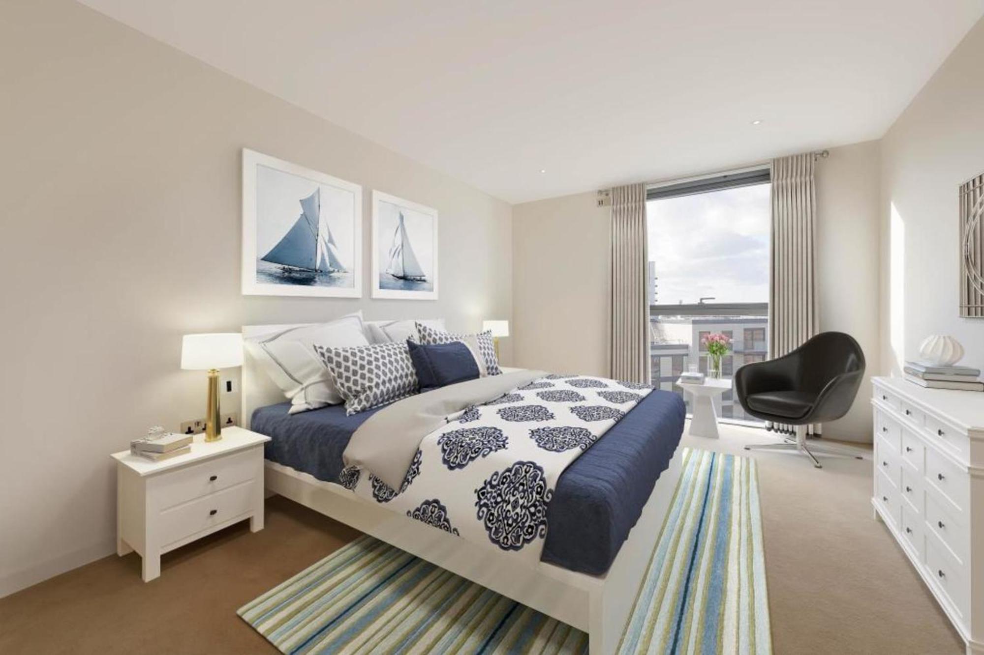 Luxury Waterfront Two Bedroom - 708 Apartment London