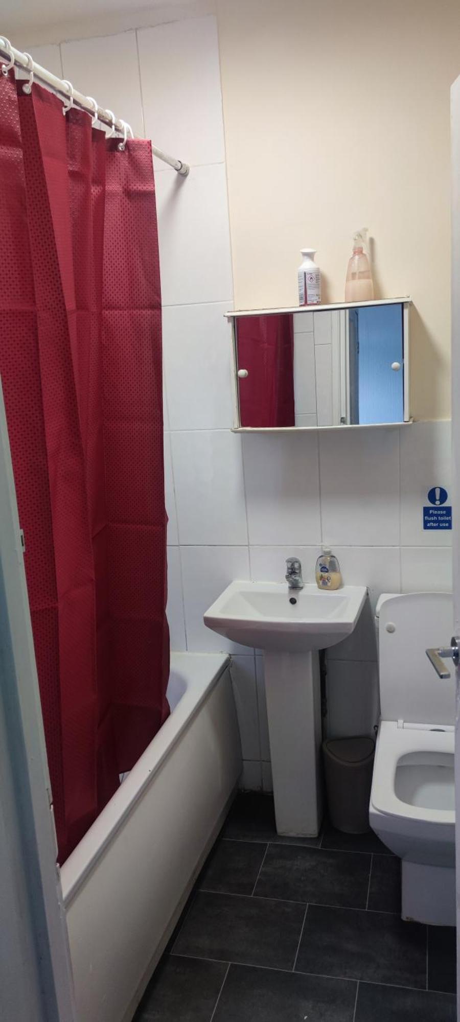 Nicely Furnished Habitación en casa particular