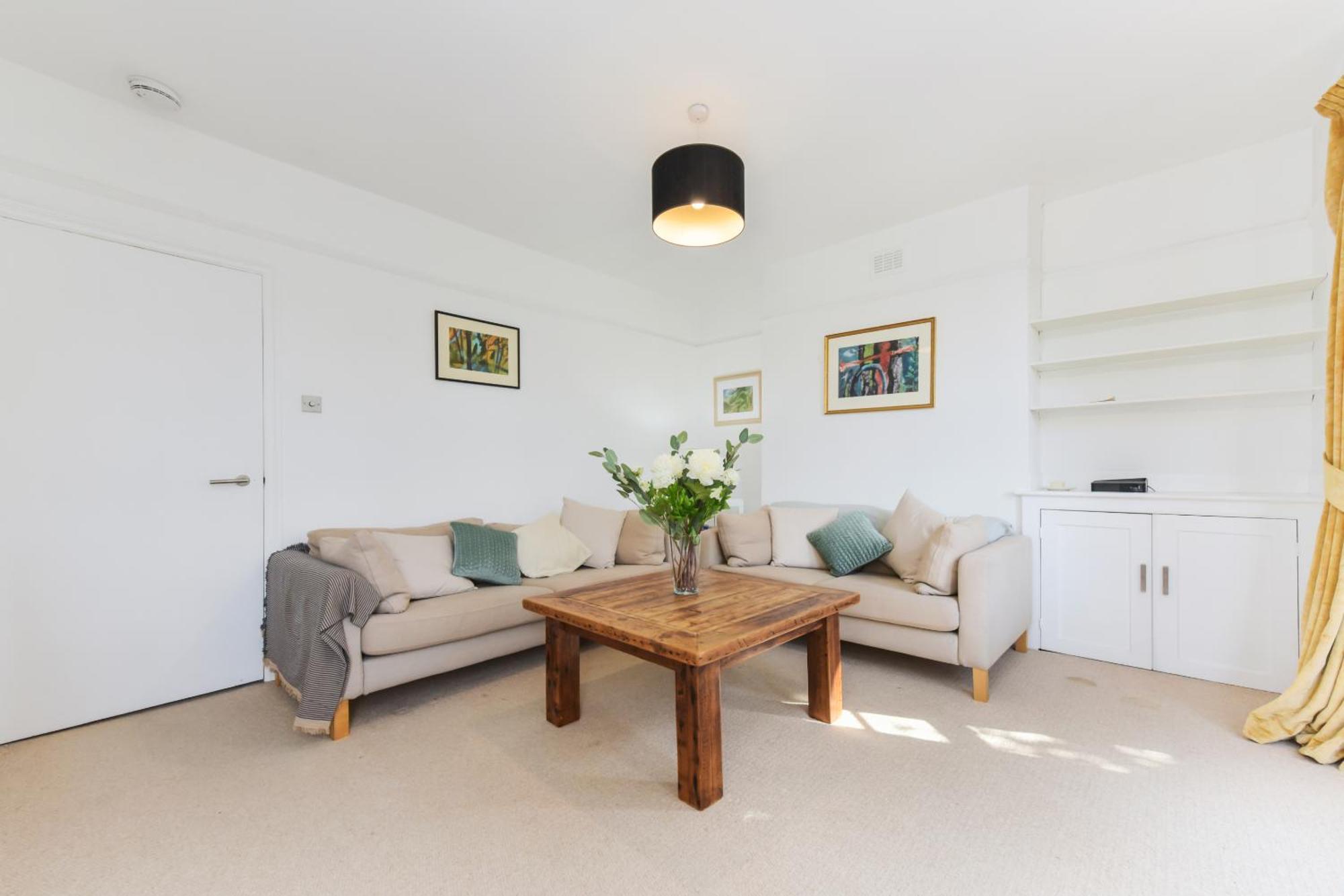 Spacious 3 Bed South Bank London