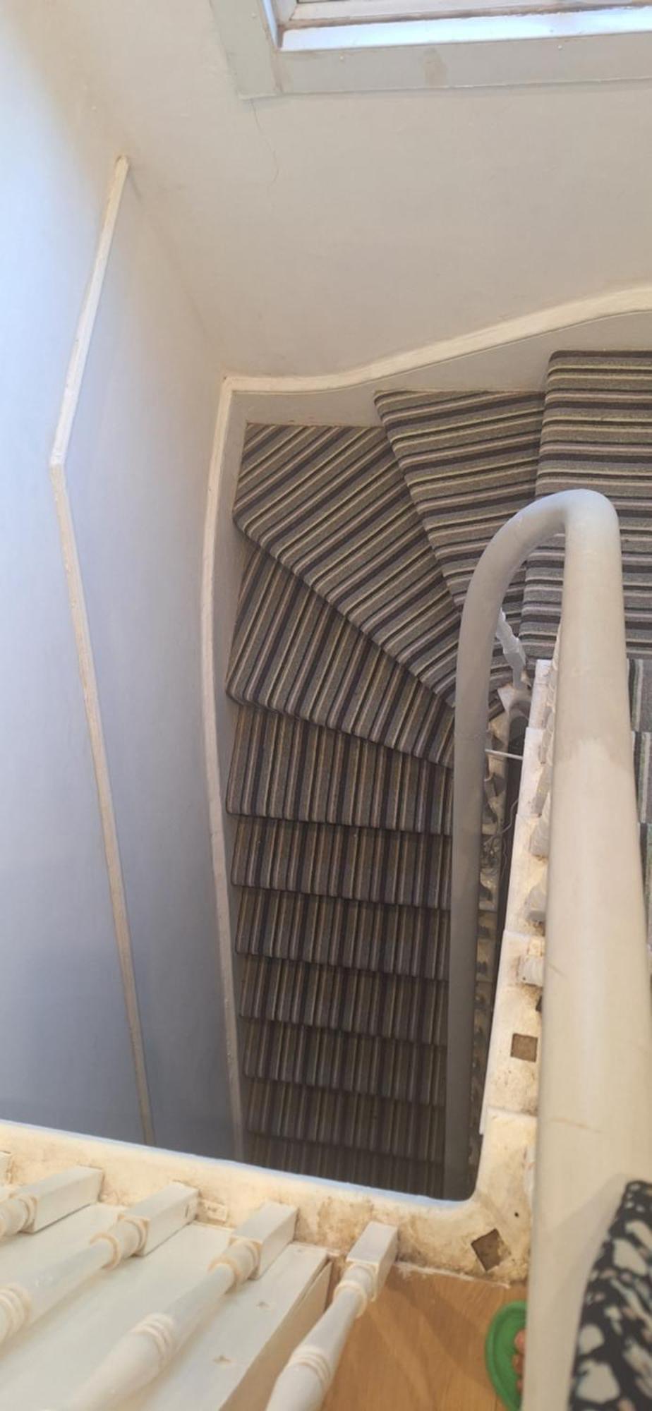 Self-contained Flat On The 2nd Floor Will Share With One Other Guest, In A Family House 2 Minutes Walk From Tufnell Park Station 2nd Floor With Stairs * London