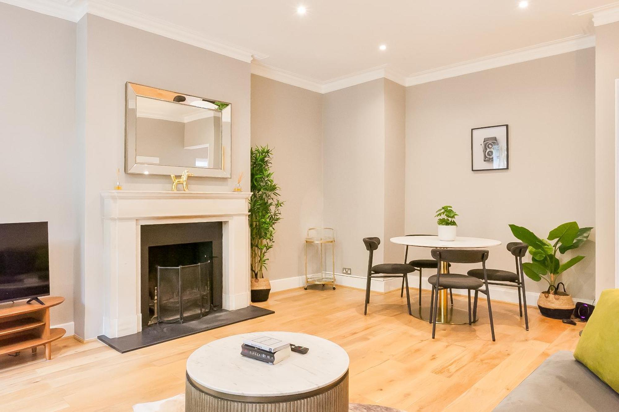 Primrose Hill Apartment