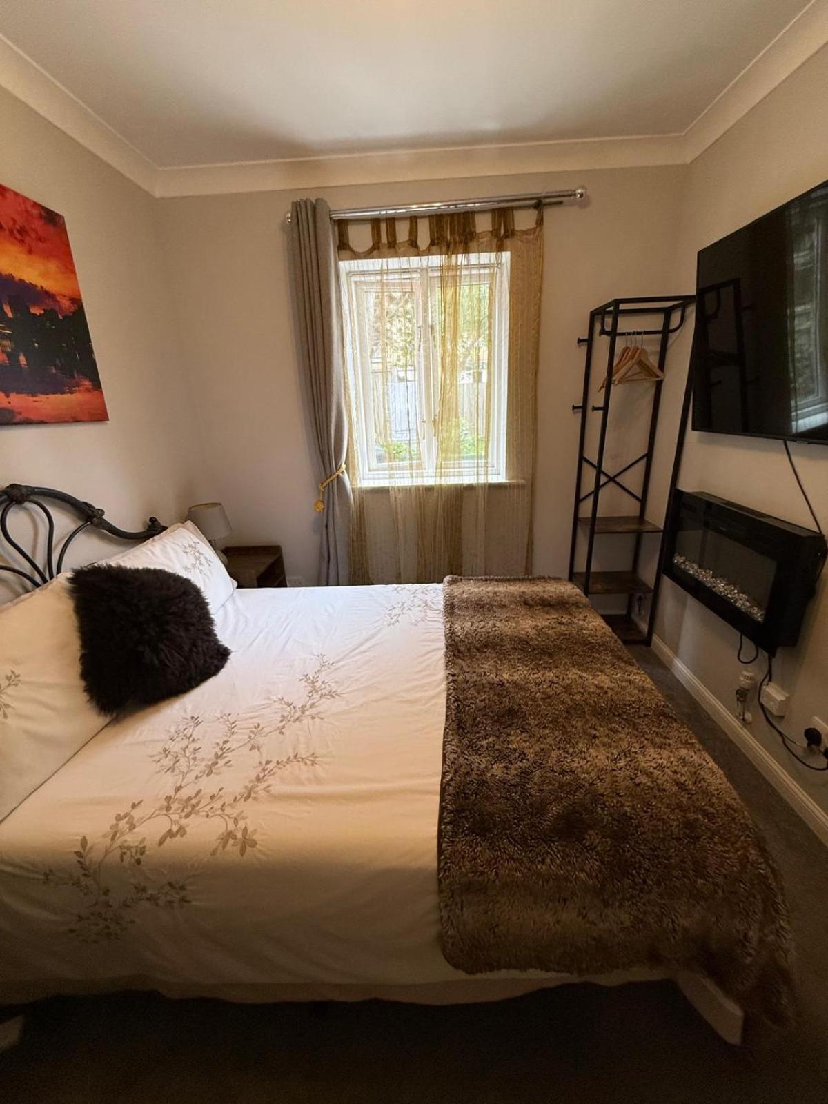 Accommodatie bij particulieren Waterfront Double With Fireplace In The Heart Of Royal Docks *