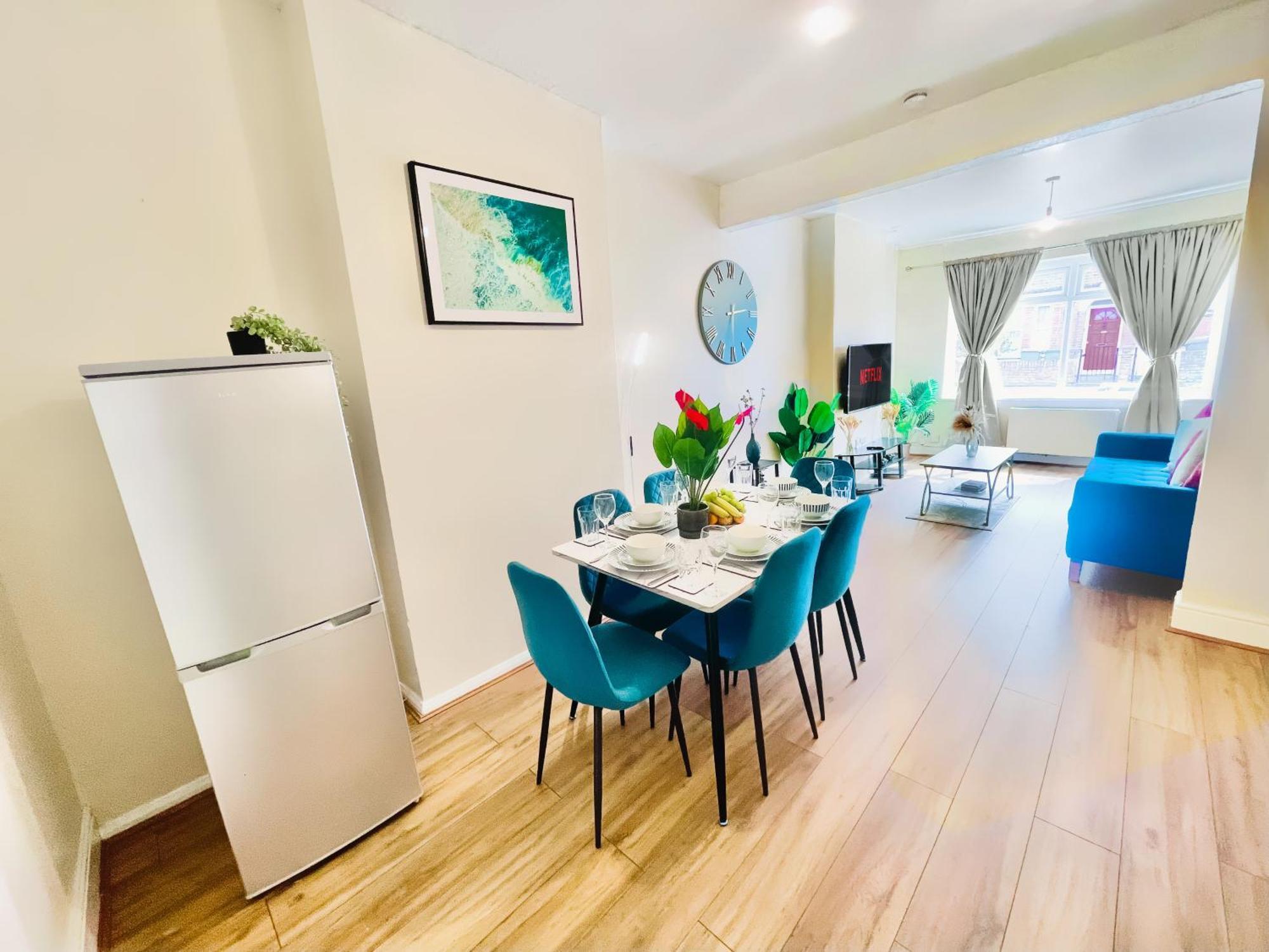 Apartment In Plaistow & Free Parking London