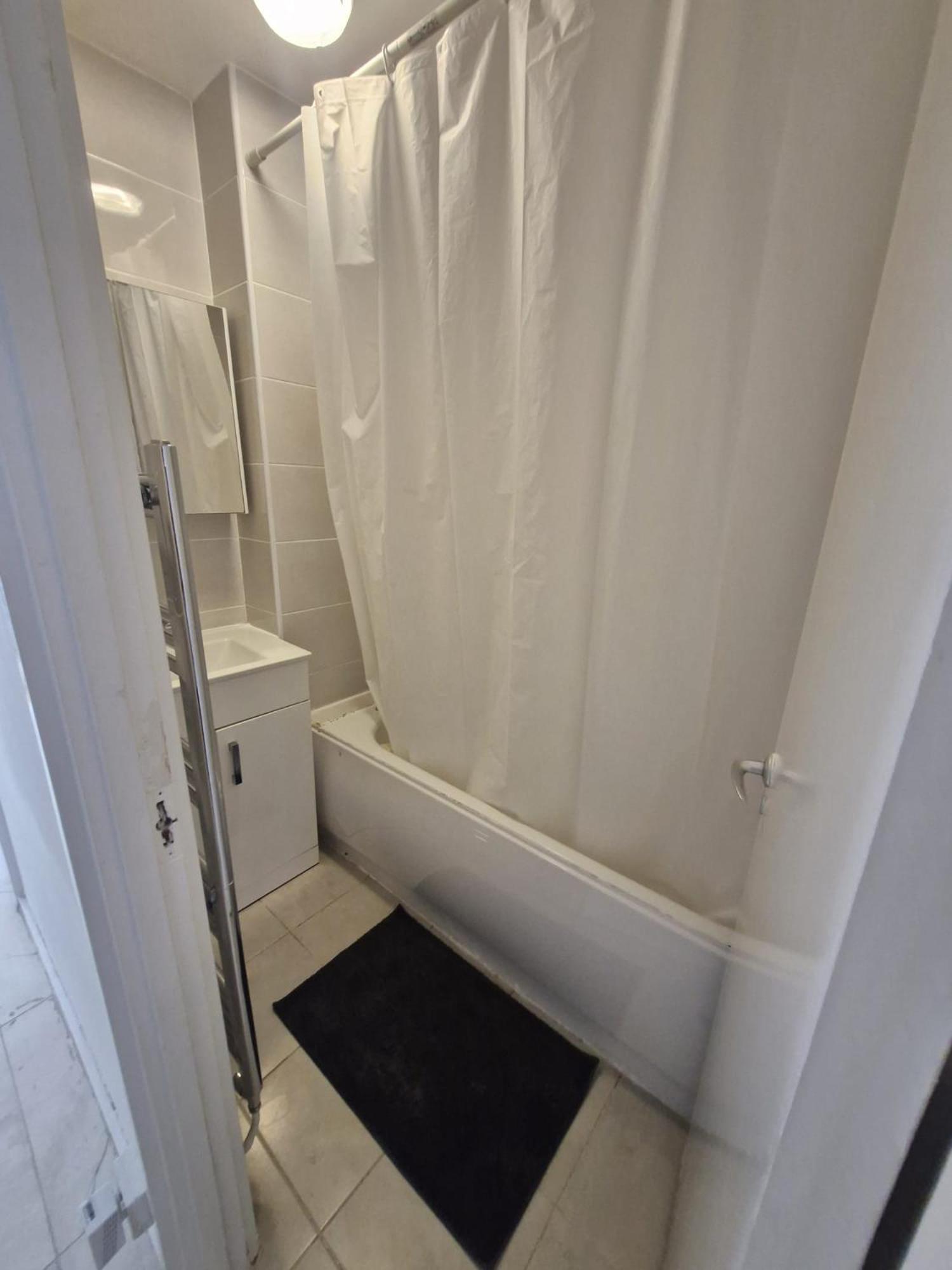 Flat, In Haggerston N1, *