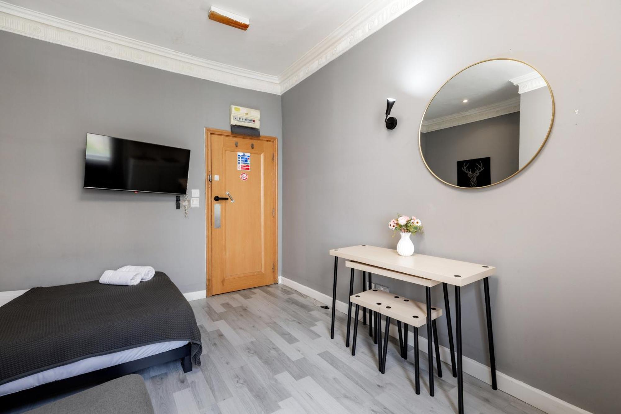 Hotel Britannia Hyde Park *