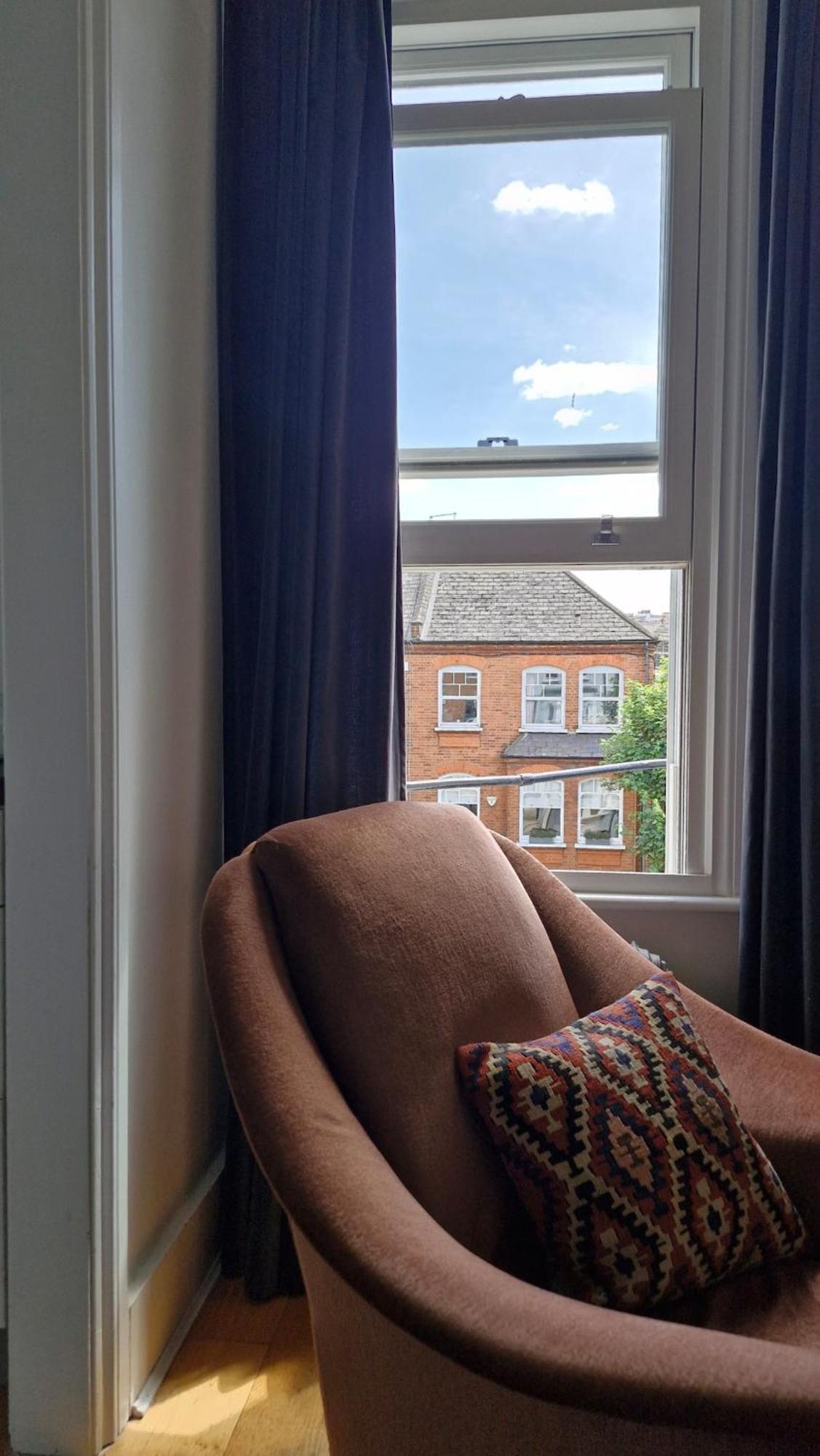 Charming Bright 2-bed Heritage Flat, Battersea Park, Apartment