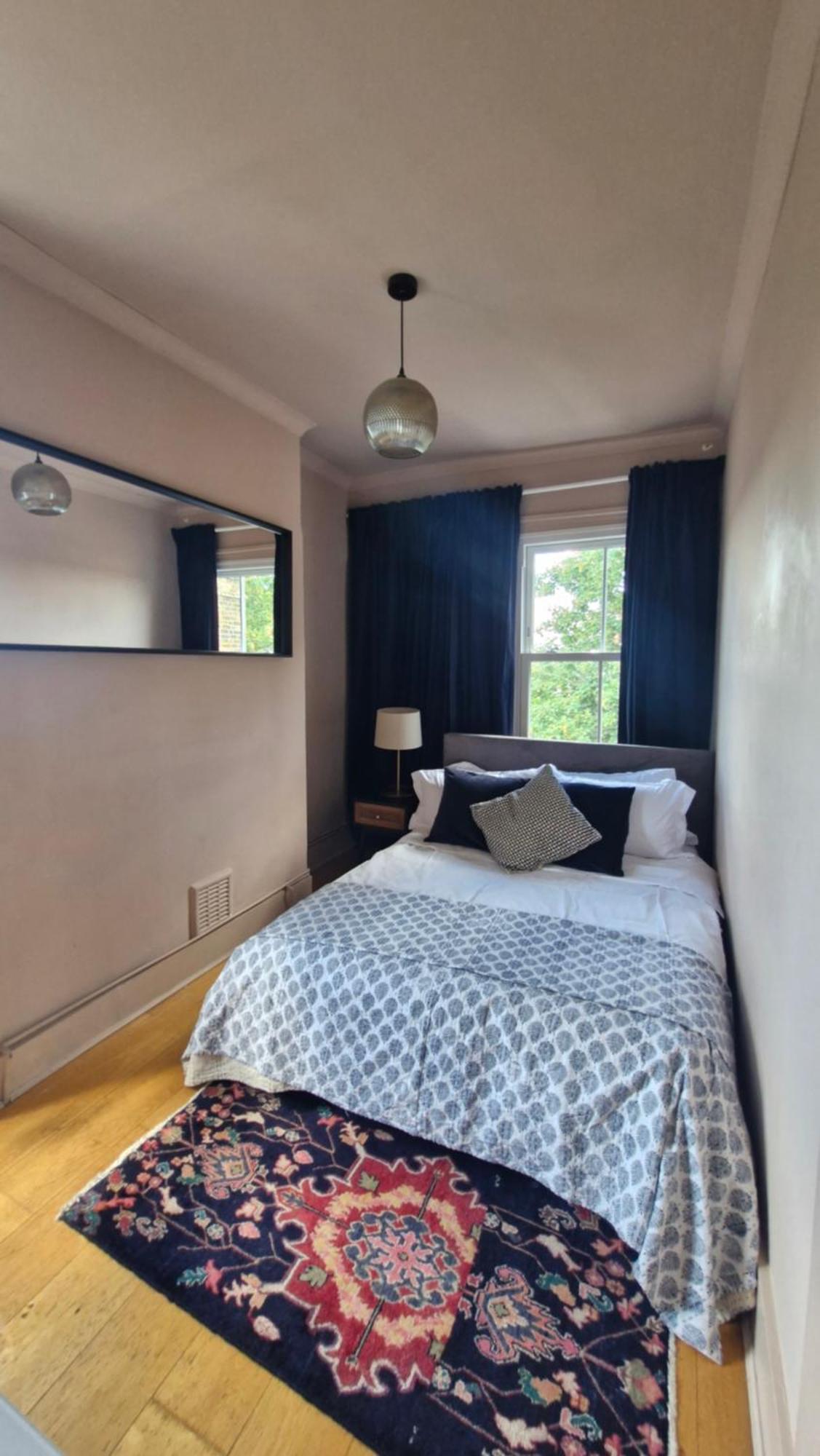 Charming Bright 2-bed Heritage Flat, Battersea Park, Apartment