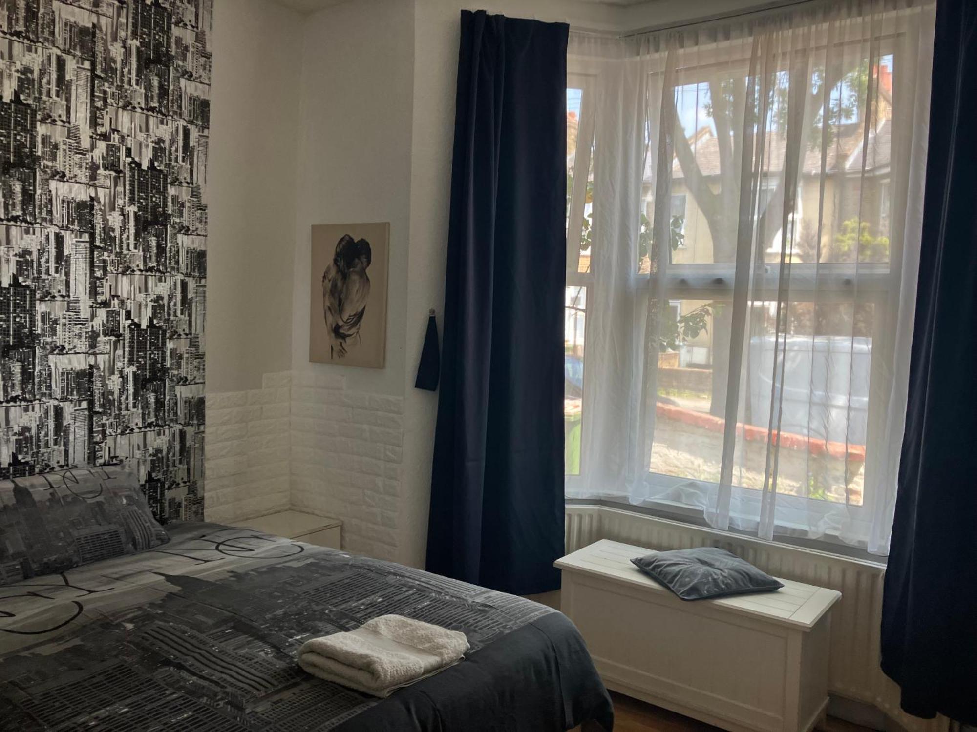 Comfy Rooms. Shared East Homestay.