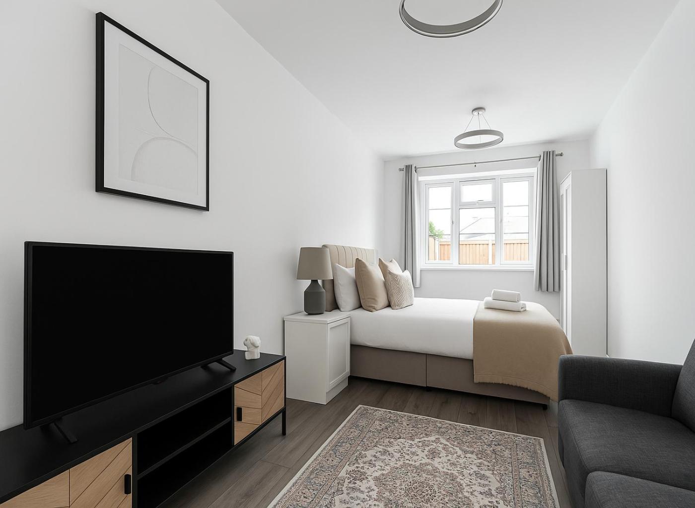 Apartment Spacious House With Garden London