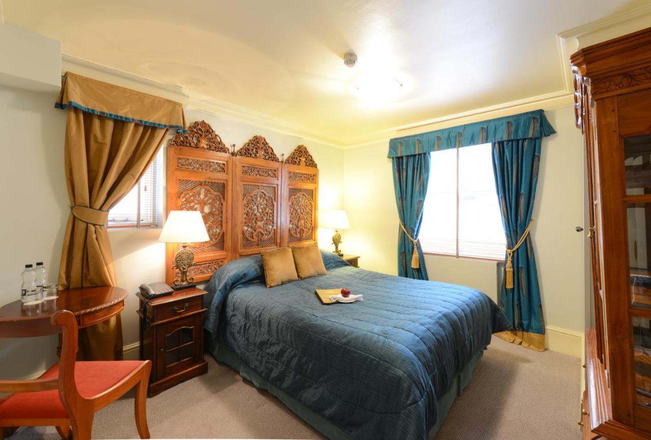 Twenty Nevern Square Hotel 4*