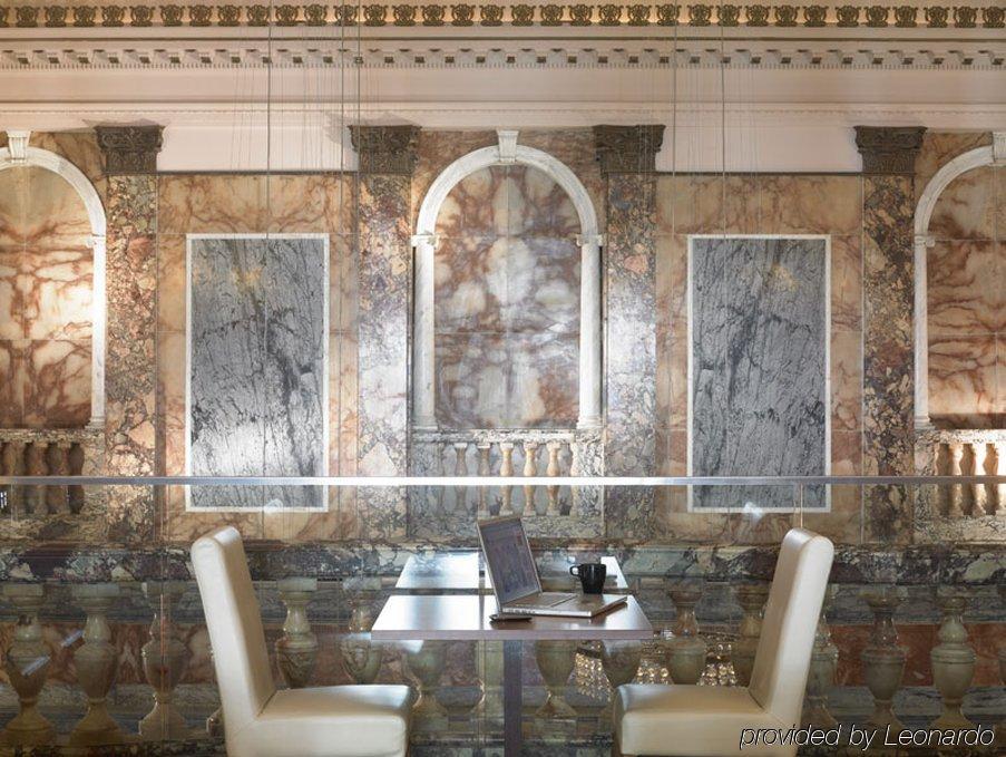 The Grand At Trafalgar Square Hotel 4*