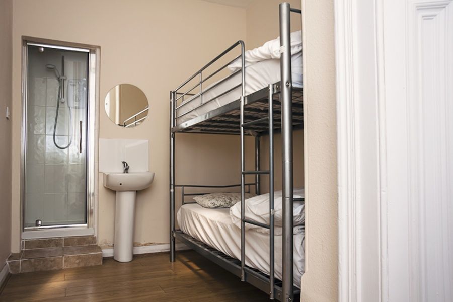 Barkston Earls Court * Londen