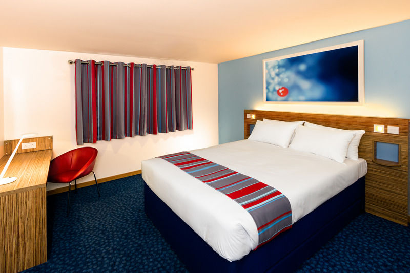 Travelodge Twickenham 3*