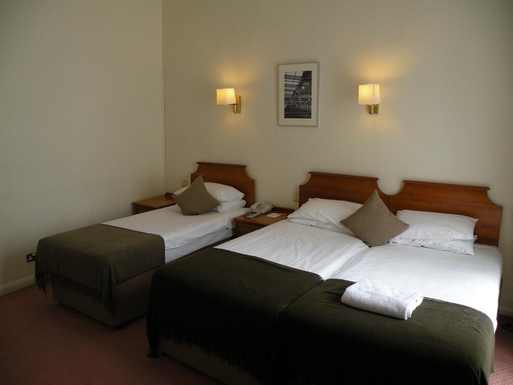 Hotel Umi 3*