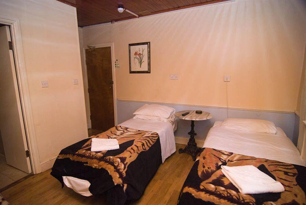 Ventures Bed & Breakfast London