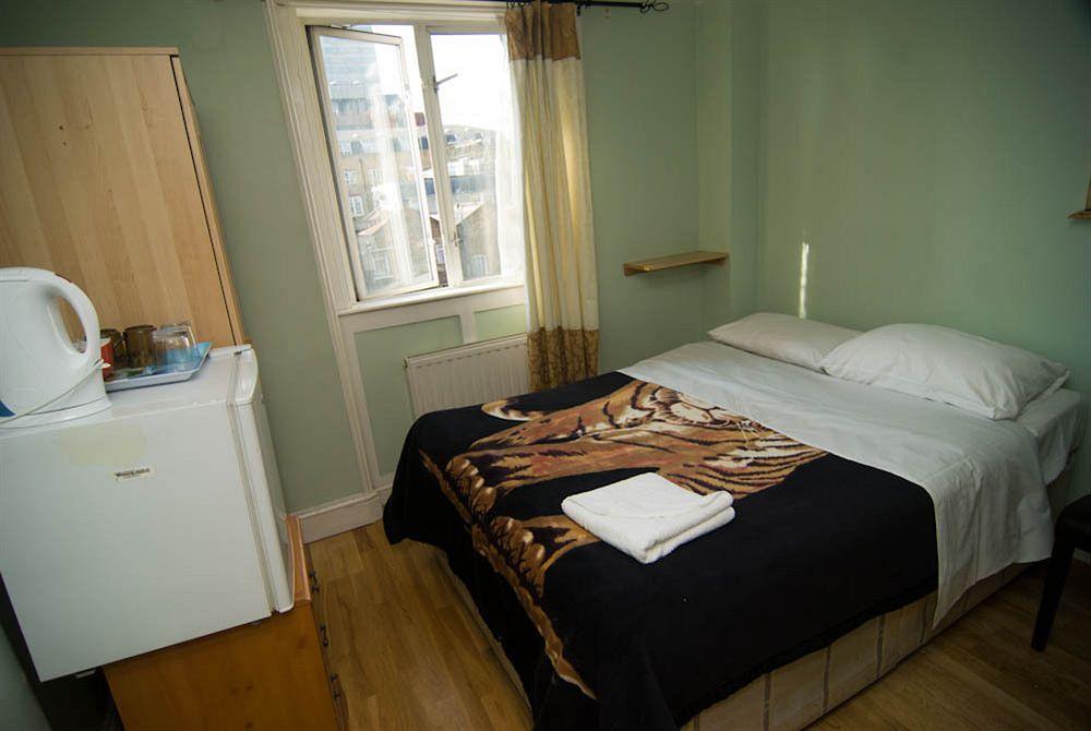 Ventures Bed & Breakfast London