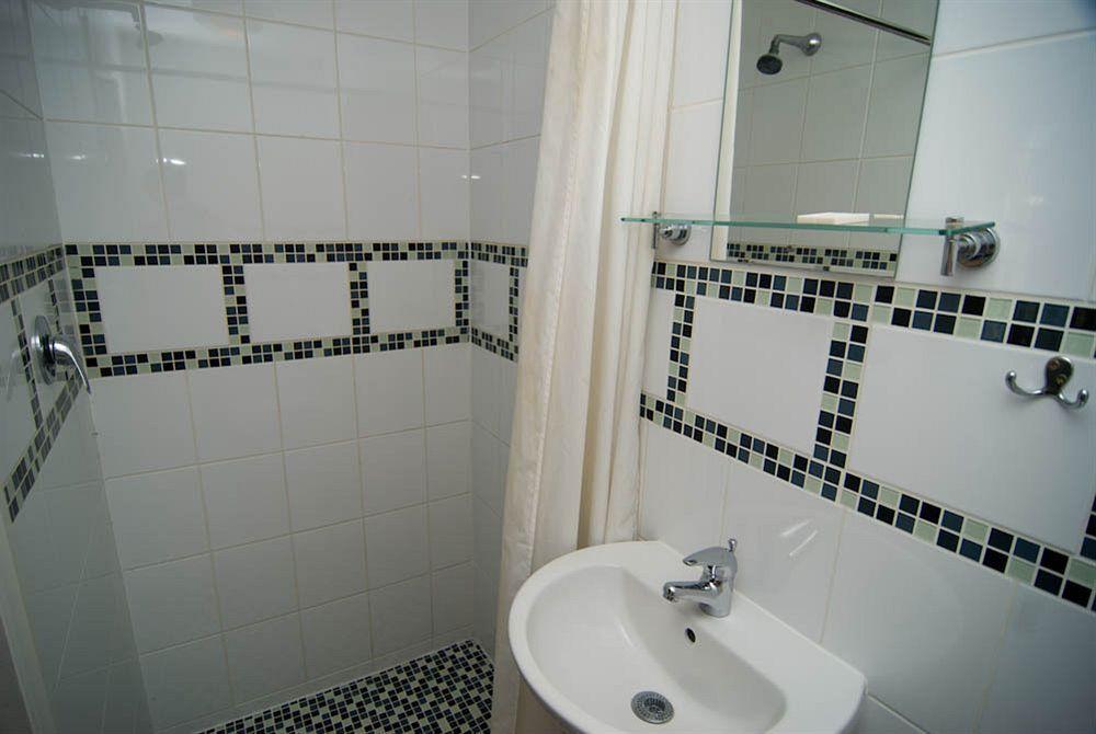 Ventures 3* London