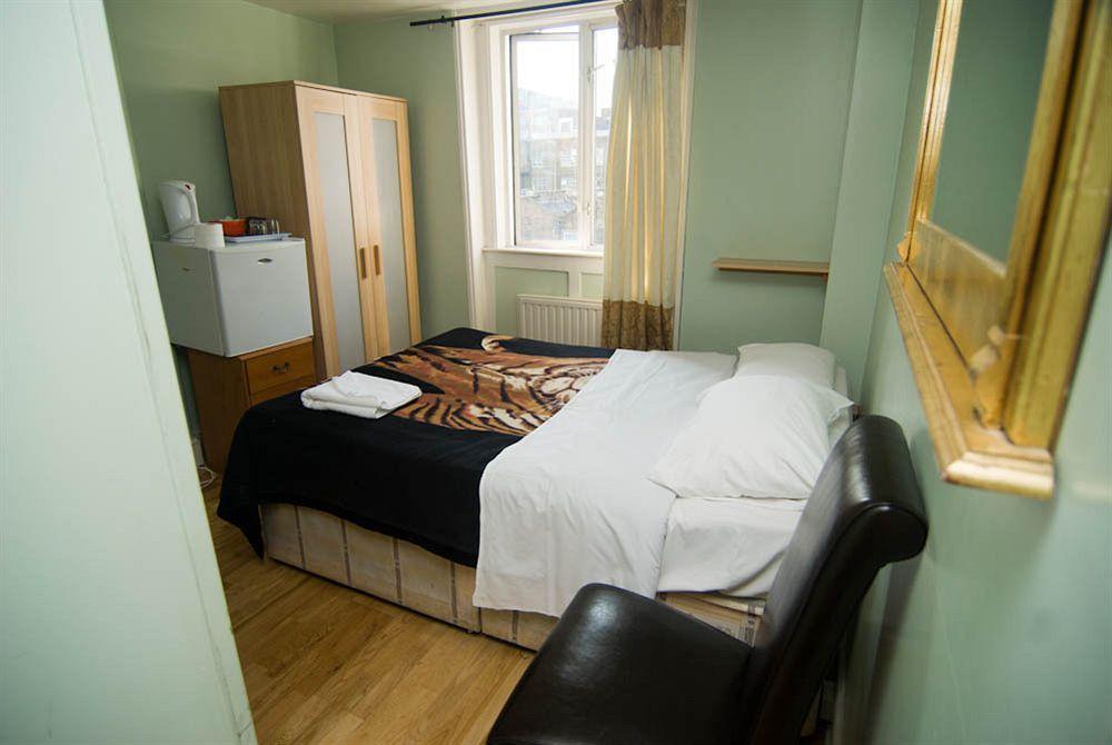 Ventures Bed & Breakfast London