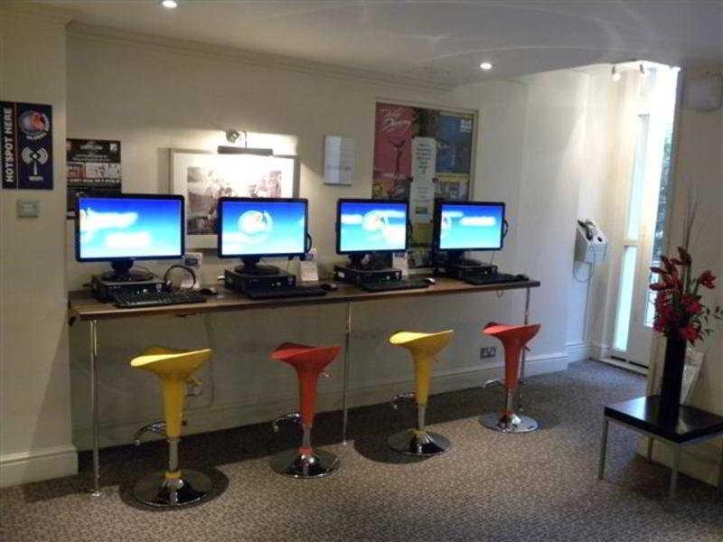 Umi Hotel London