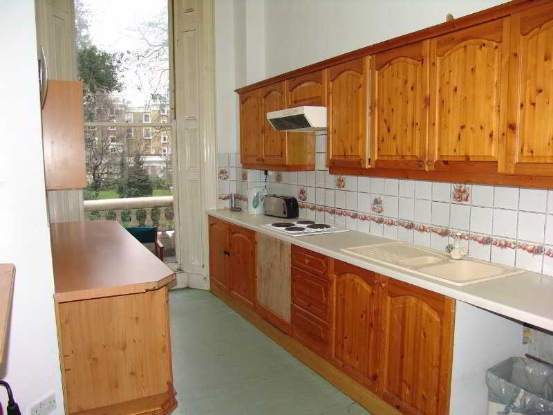 Barkston Earls Court * Londen