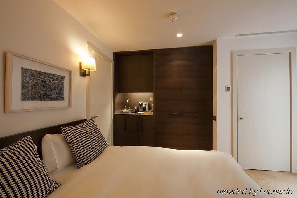 Nottingham Place 4*