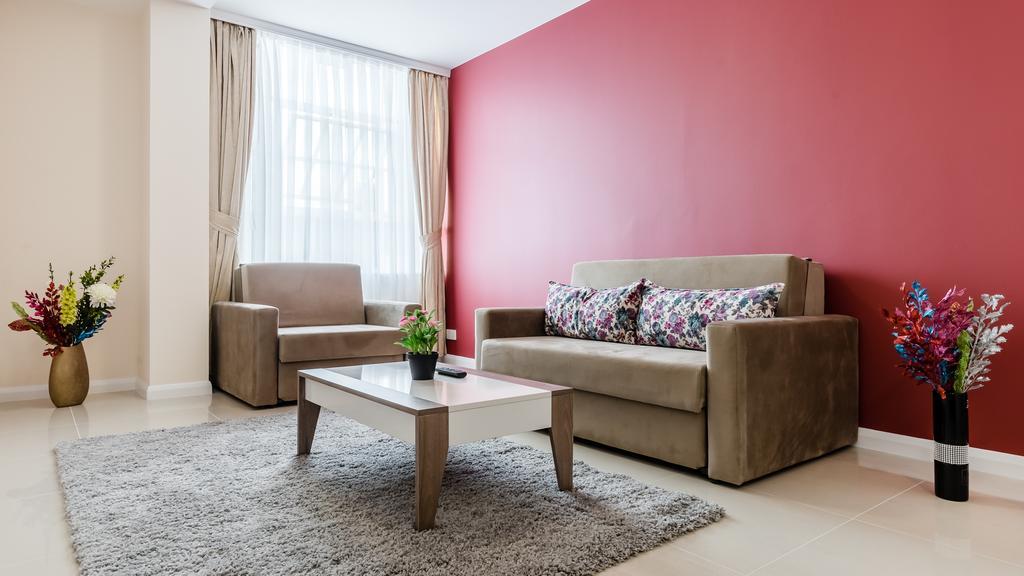 Apartahotel Commercial House