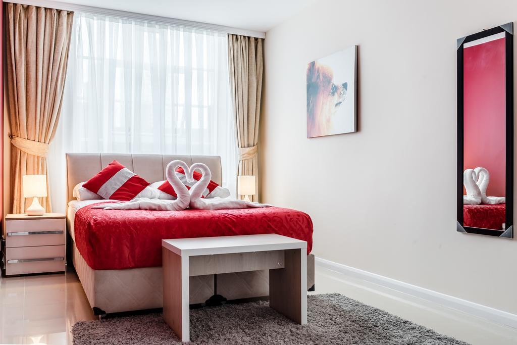 Apartahotel Commercial House 4*