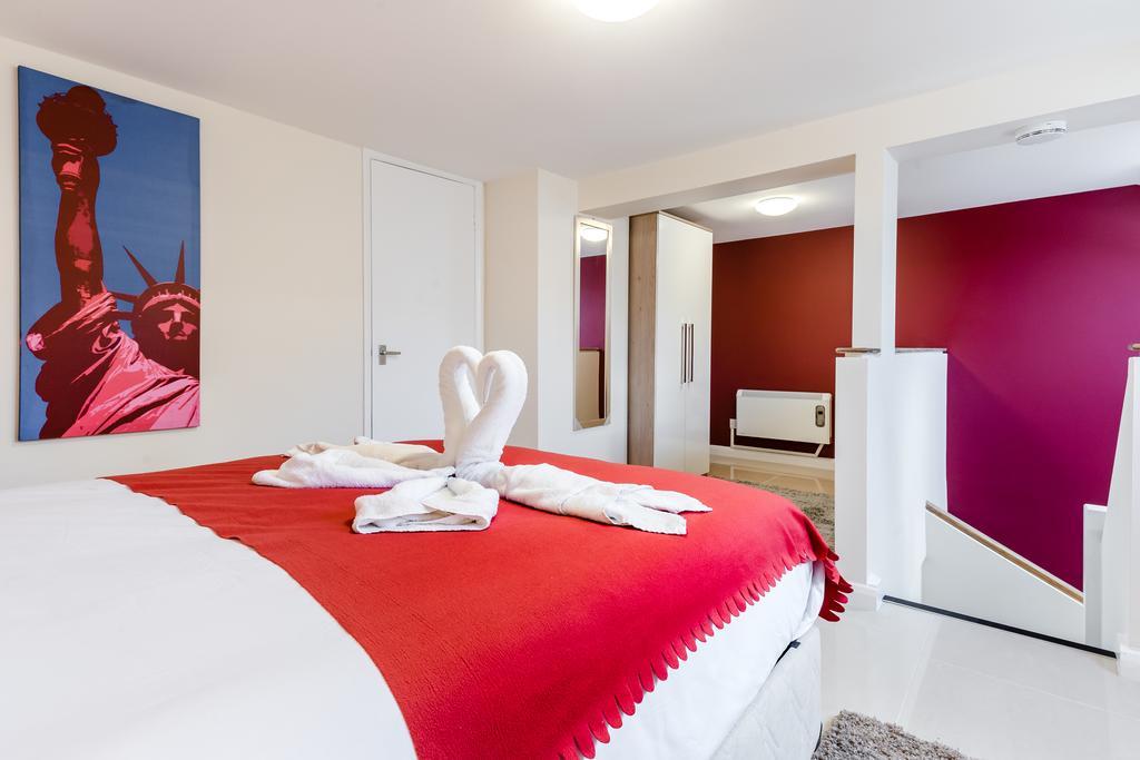 Apartahotel Commercial House