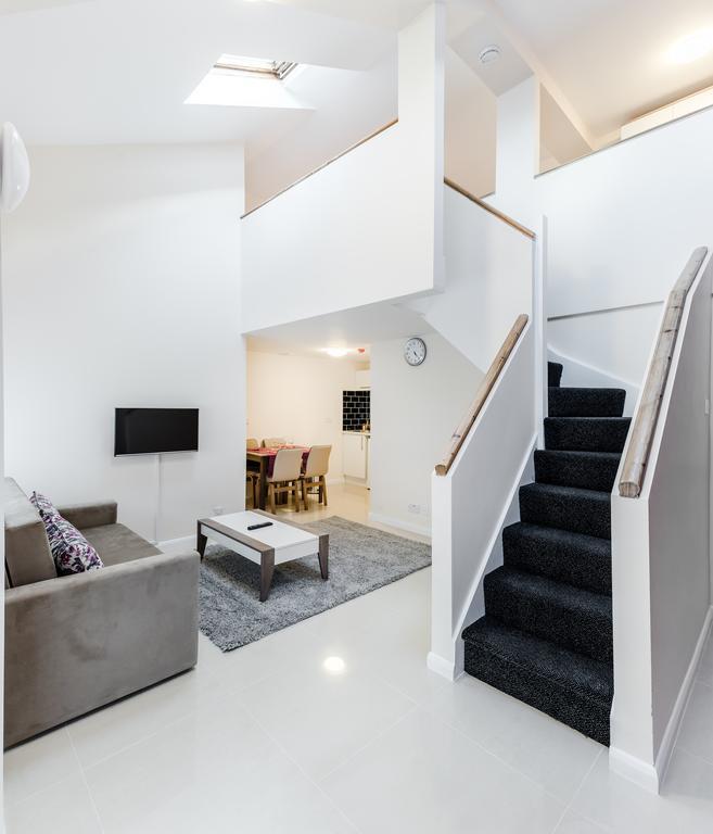 Commercial House Apartahotel Londres