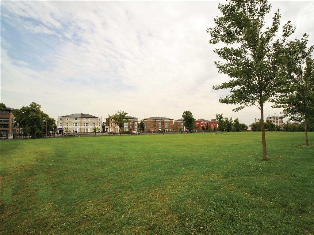 Western Highbury 3* Londres