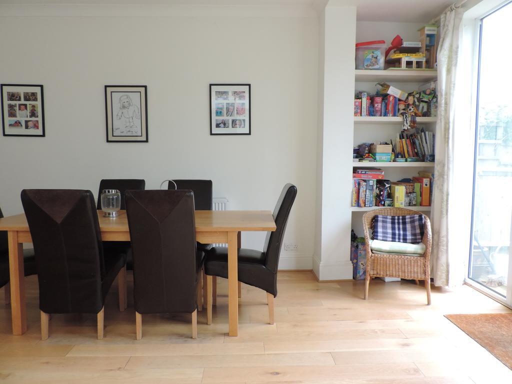 Light And Airy Tooting Bec Ferienhaus