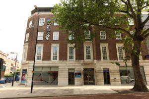 Travelodge Waterloo Hotel