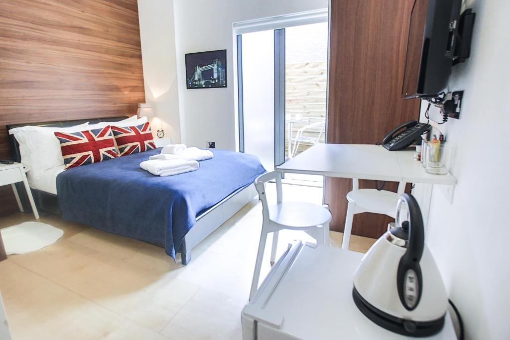Aparthotel Room Home Stay 4*