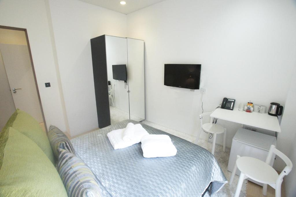 Aparthotel Room Home Stay 4*