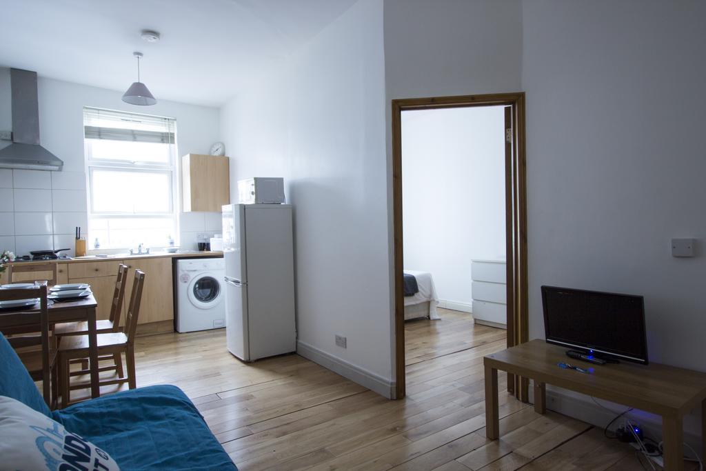 Apartment Kilburn Short *