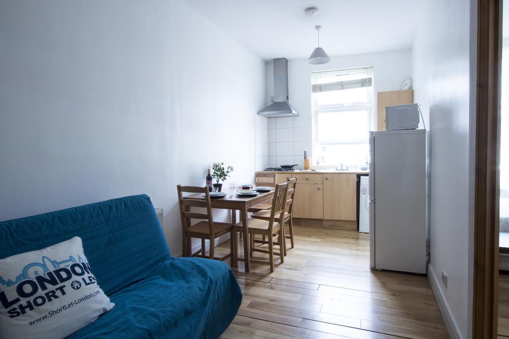 Kilburn Short London