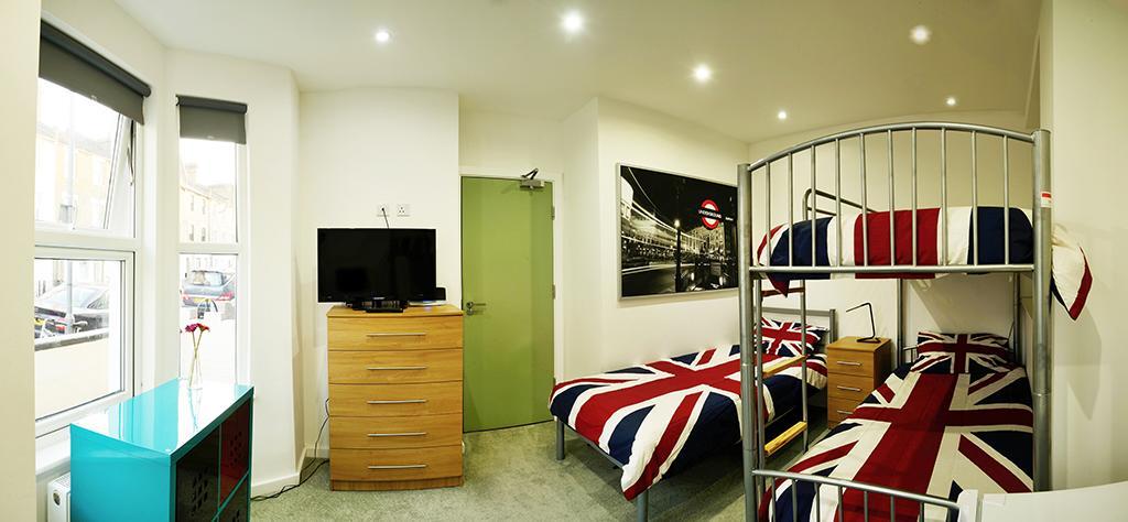 Guest house Devon House