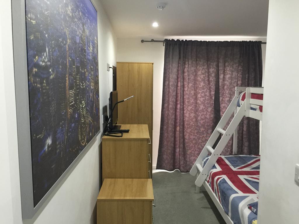 Guest house Devon House London
