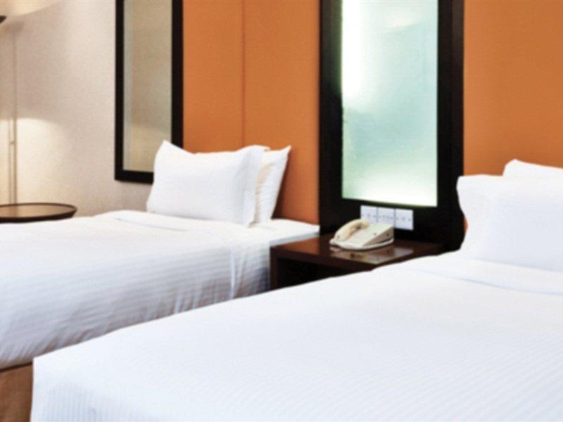 Hotel Millennium And Conference Centre Gloucester London