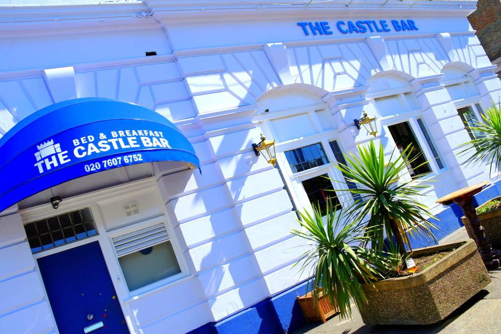 The Castle Bar Bed & Breakfast 2*