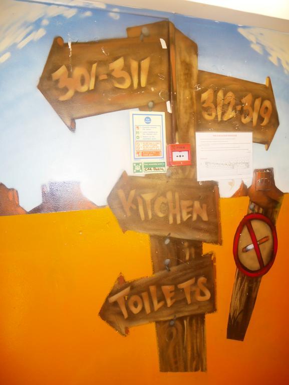 Hostal Kensal Backpackers 2